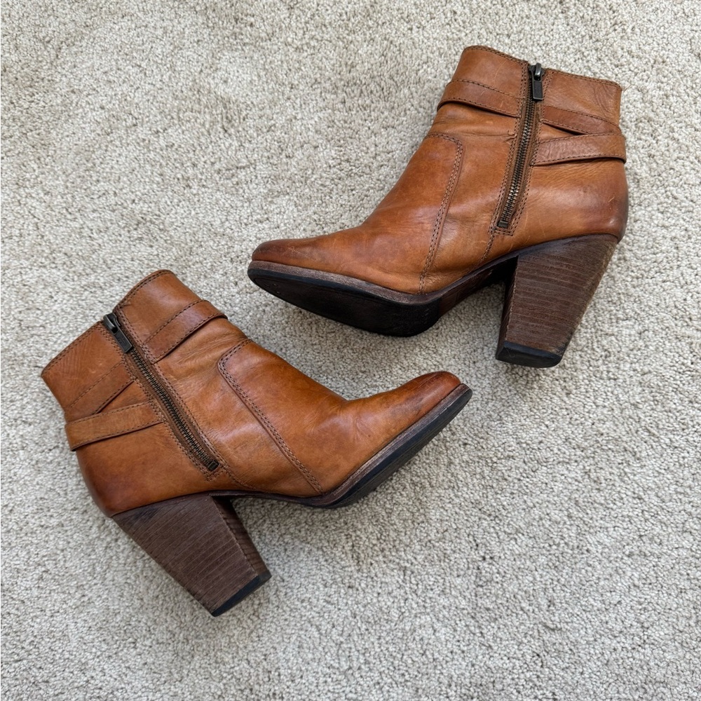 Frye Patty Riding Booties 🤎 - Picture 6 of 11